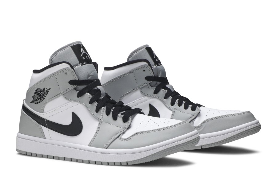 Air Jordan 1 Mid Smoke Grey
