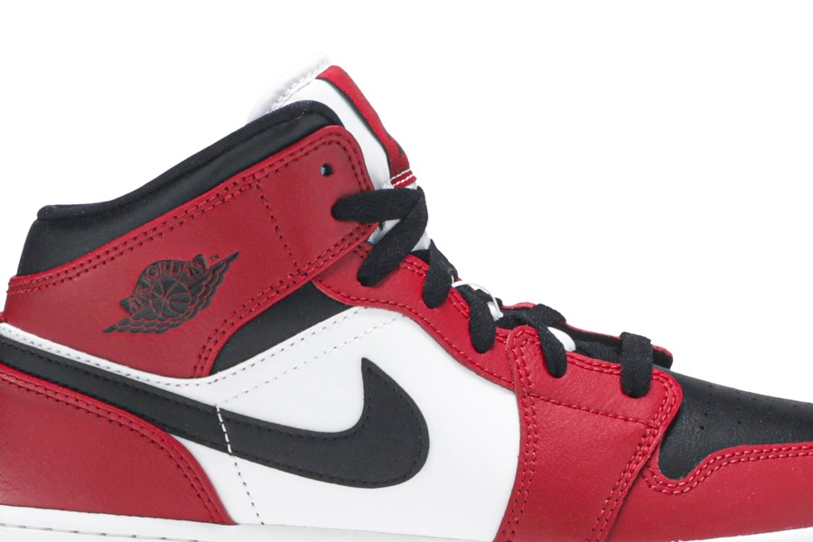 Air Jordan 1 Mid Gs Chicago Black Toe