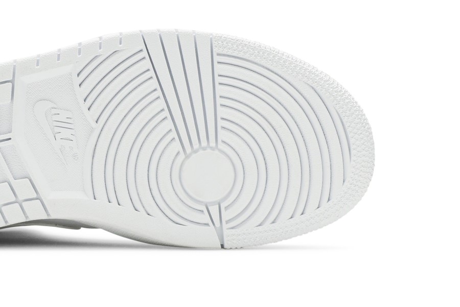 Wmns Air Jordan 1 Srednji Patent Trostruko Bijeli