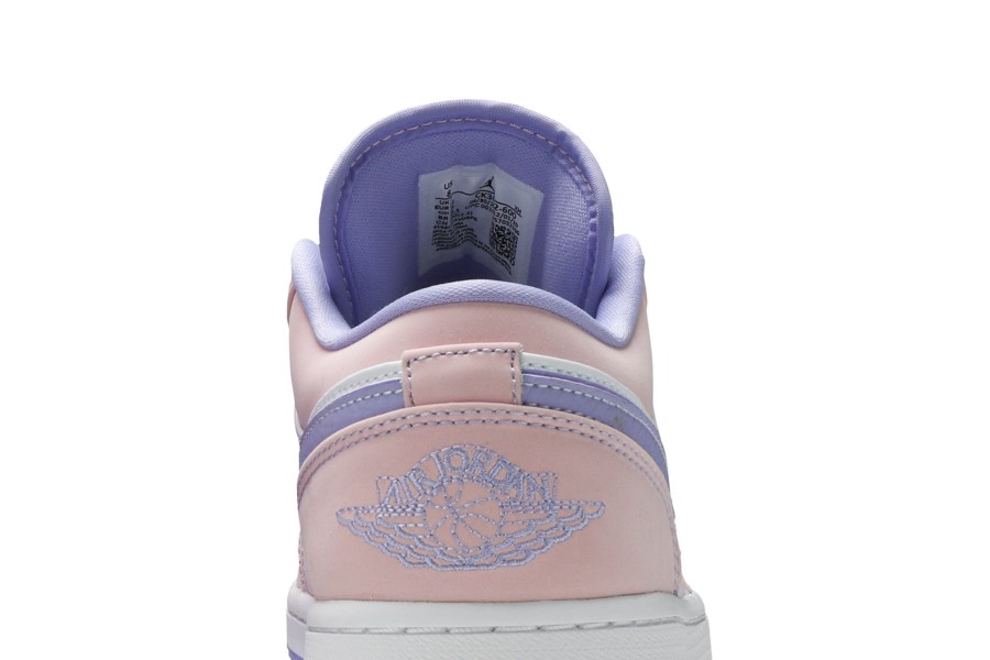 Air Jordan 1 Low Se Arctic Punch