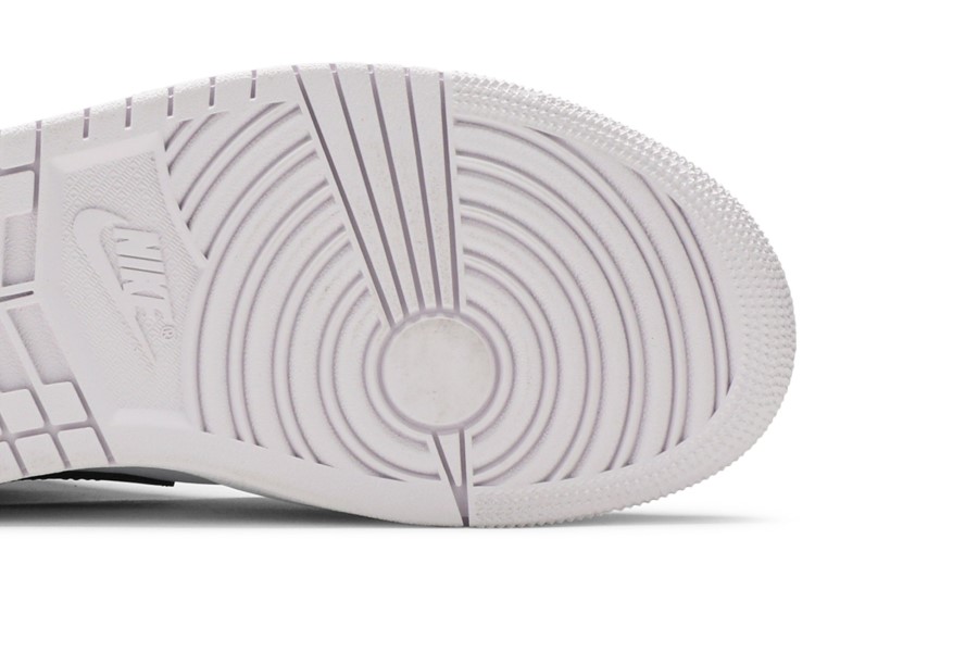 Wmns Air Jordan 1 Mid Jedva Porastao