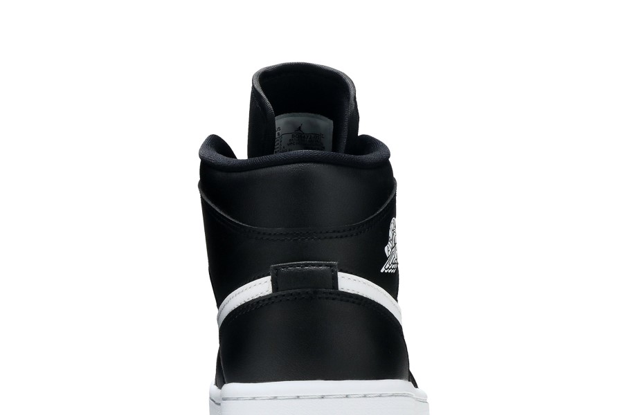 Wmns Air Jordan 1 Srednje Crno Bijelo