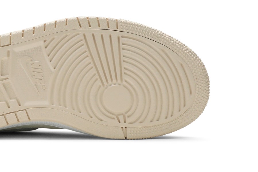 Wmns Air Jordan 1 High Zoom Biserno Bijela