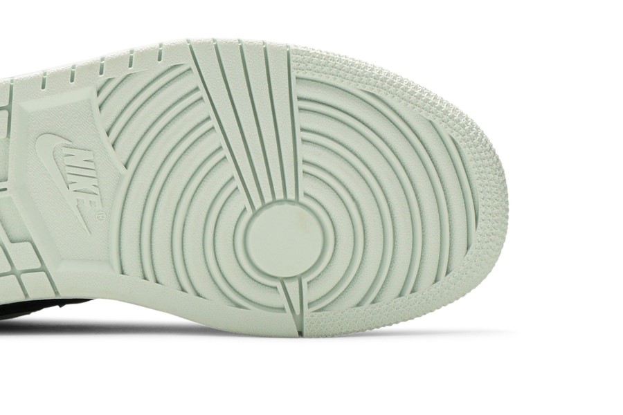 Wmns Air Jordan 1 Nisko Se Jedva Zeleno