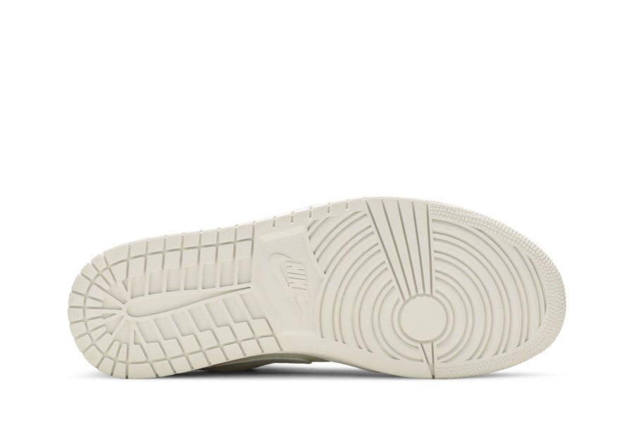 Air Jordan 1 Nisko Mom Prvom Treneru