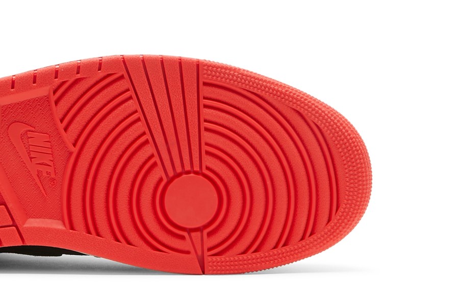 Air Jordan 1 Mid Be Forever Family