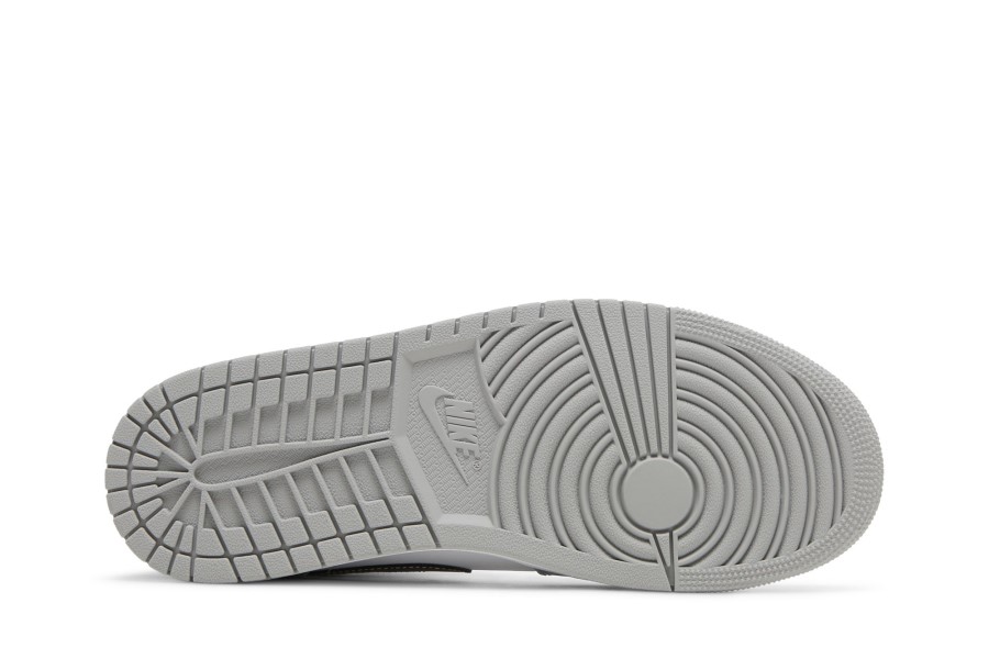 Air Jordan 1 Srednje Svijetlo Dimno Siva