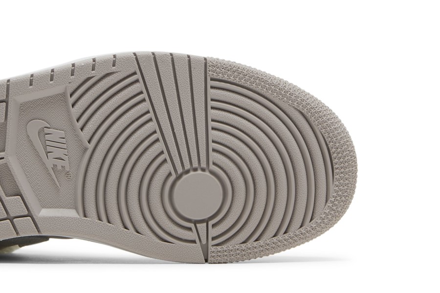 Wmns Air Jordan 1 Low Se Sherpa Fleece