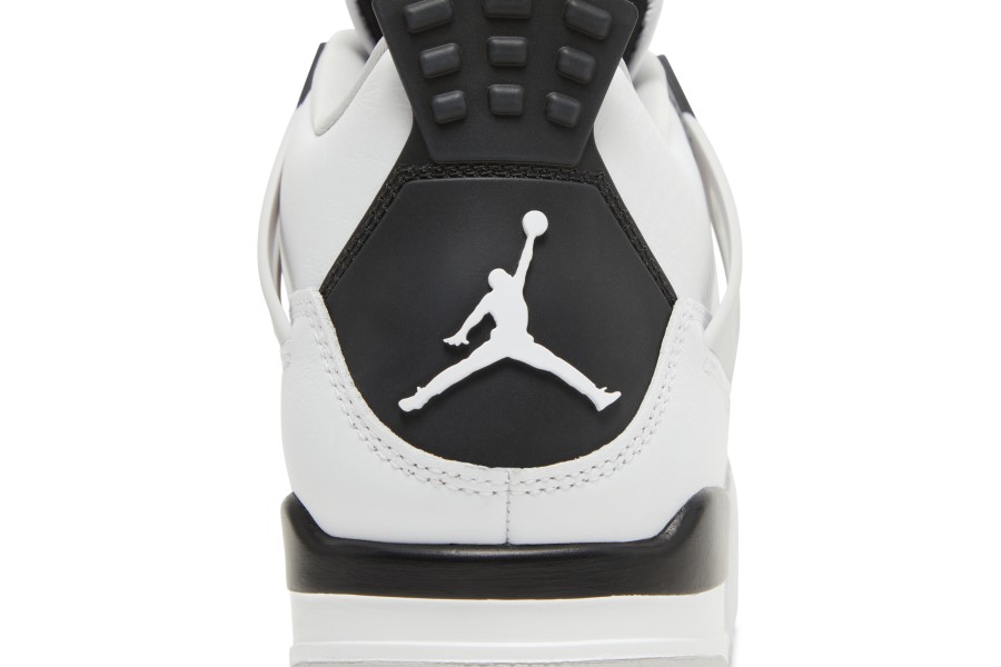 Air Jordan 4 Retro Stil Vojnički Crni