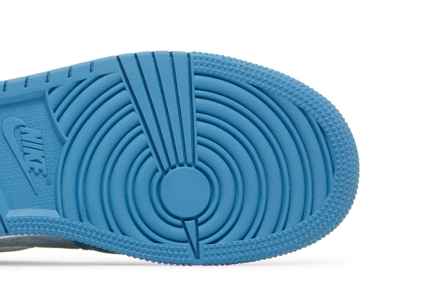 Air Jordan 1 Mid Gs Isprani Traper