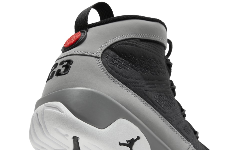Air Jordan 9 Retro čestica Siva