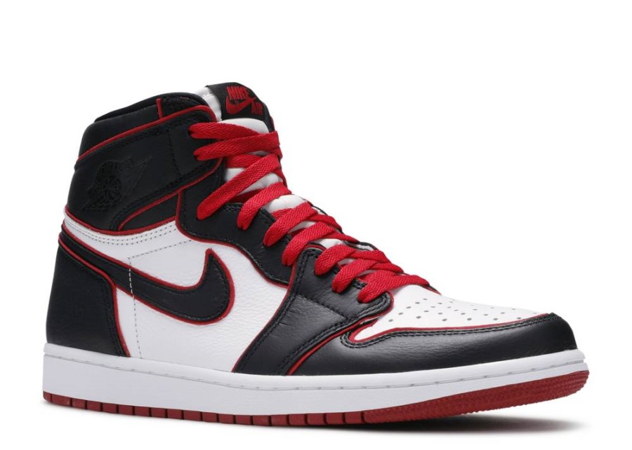 Air Jordan 1 Retro High And Bloodline Black