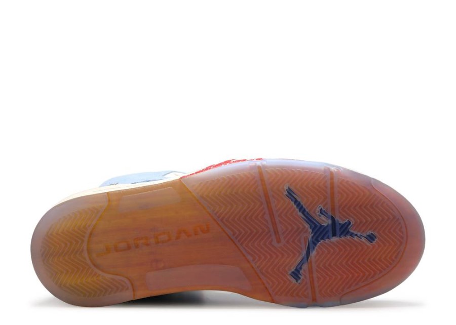 Trofejna Soba X Air Jordan 5 Retro Ledeno Plava