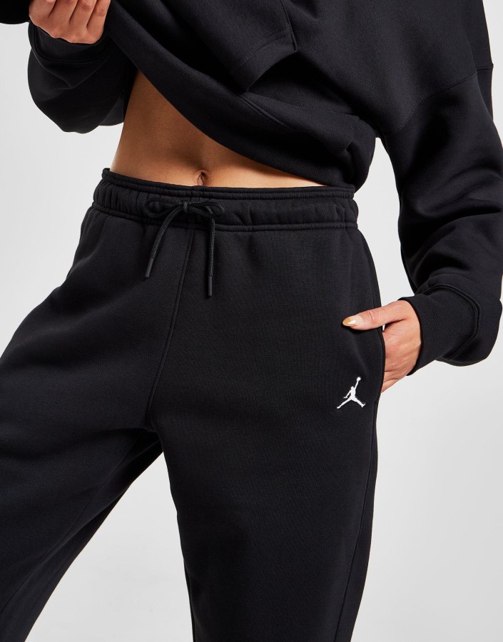 Jordan Essential Joggers Crne