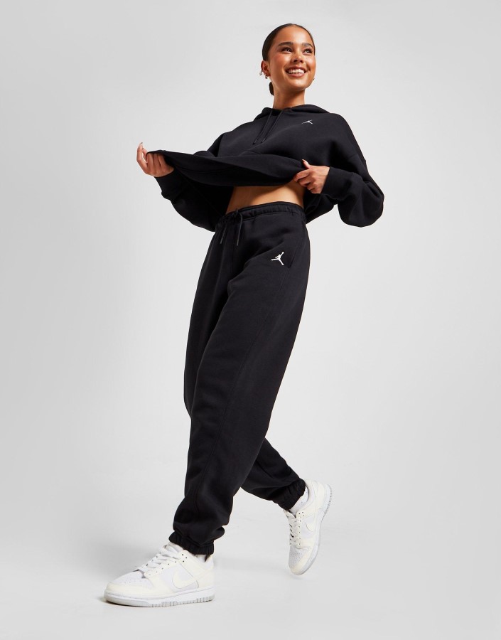 Jordan Essential Joggers Crne