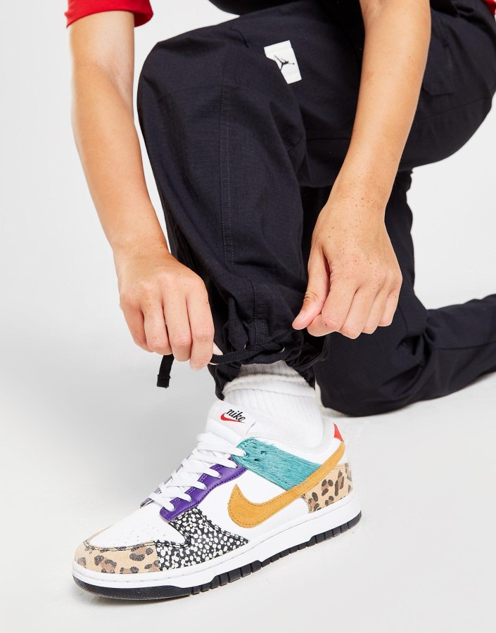 Jordan Let Chicago Cargo Hlače Crne