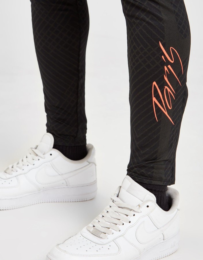 Jordan Paris Saint Germain Strike Trenirke Crne